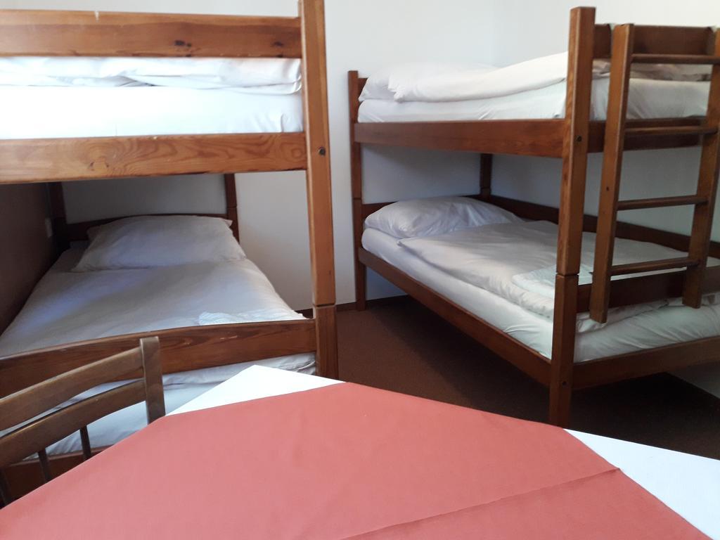 Hostel Sokol Troja 프라하 외부 사진