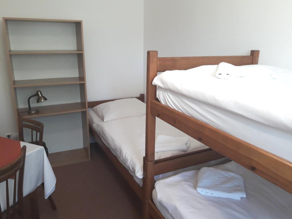 Hostel Sokol Troja 프라하 외부 사진