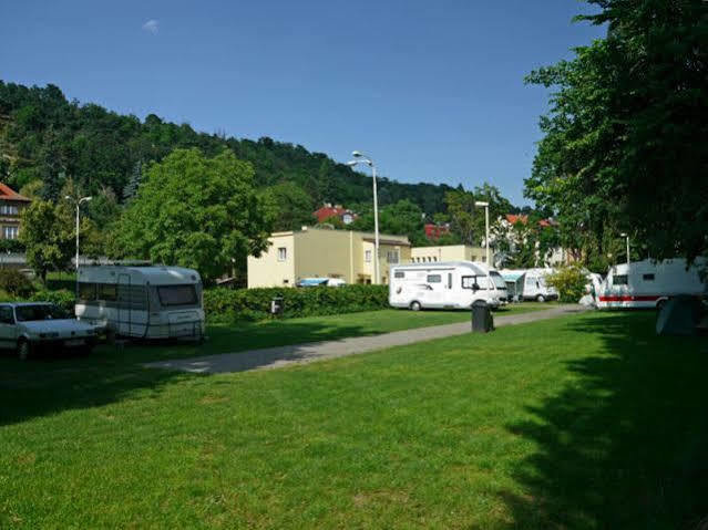 Hostel Sokol Troja 프라하 외부 사진
